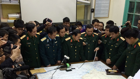 Вьетнам продолжает координировать действия с Малайзией в поиске пропавшего самолета